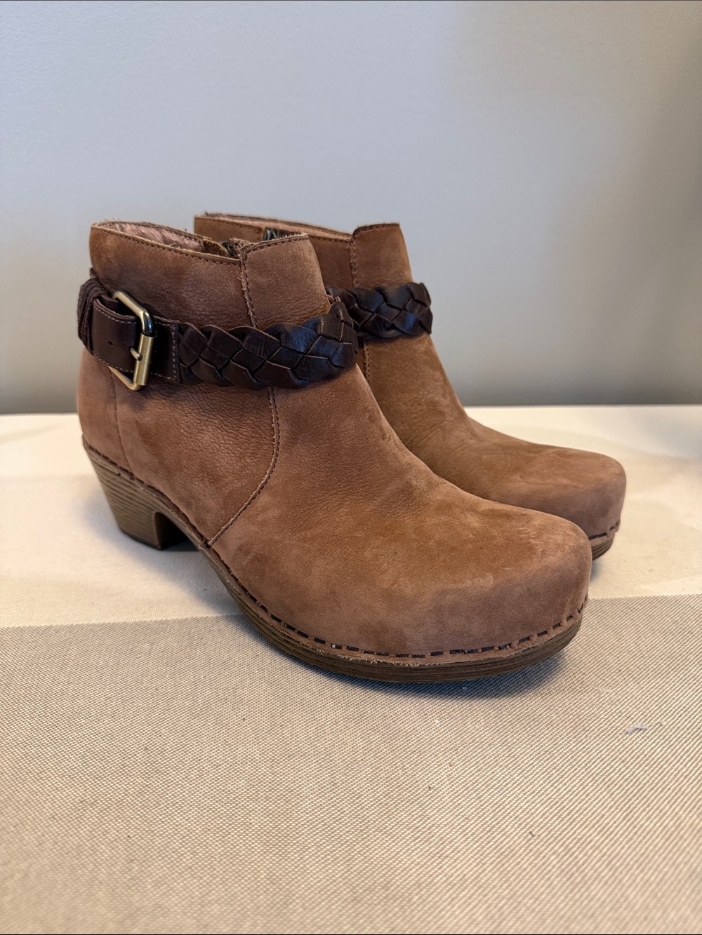 Dansko Michelle Amber Nubuck Leather Ankle Booties with Braided Strap size 38